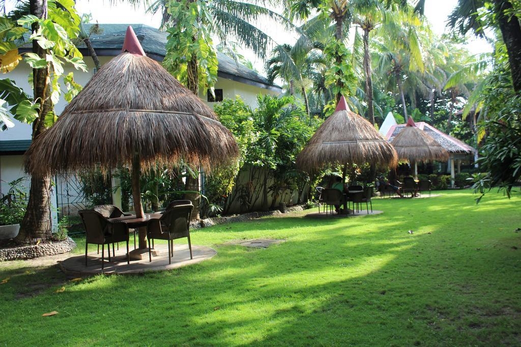 Tonglen Beach Resort Balabag  Zewnętrze zdjęcie