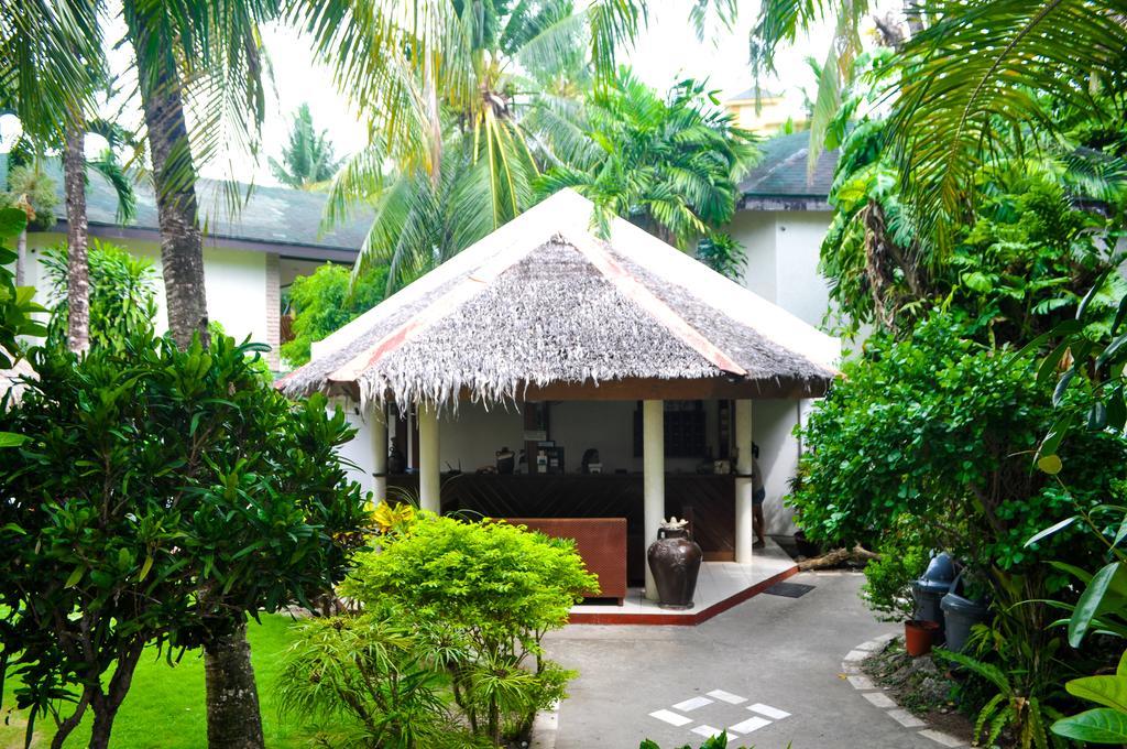 Tonglen Beach Resort Balabag  Zewnętrze zdjęcie